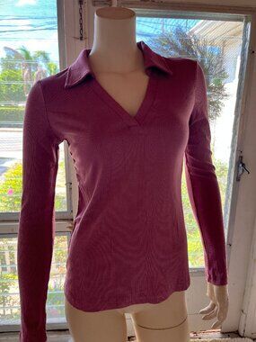 Pale Burgundy V-Neck Shirt - Meetrendi